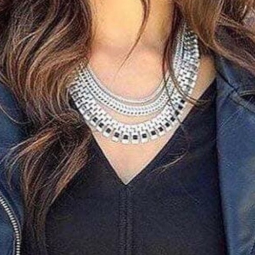 Stella and Dot Electra Statement necklace